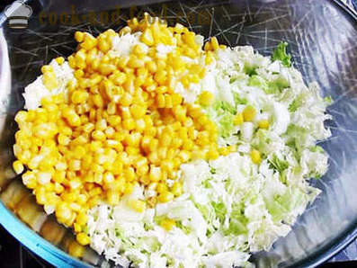 Recept saláta kínai kel sajttal és kenyérkockákkal