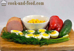 Saláta sonkával és tojással