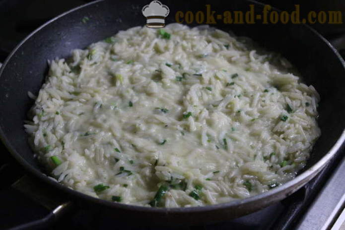 Finom omlós rizs körettel tejföllel és gyógynövények - hogyan kell főzni egy finom köret a rizs, a lépésről lépésre recept fotók
