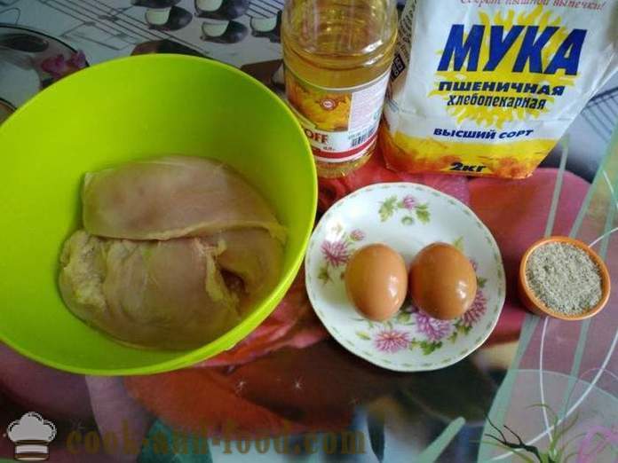 Ízletes csirke hússzeleteket egy serpenyőben - mind finom szakács hússzeleteket csirkemellet tésztát, egy lépésről lépésre recept fotók