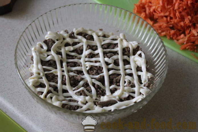 Rakott saláta máj -, hogyan lehet egy salátát májából rétegek, lépésről lépésre recept fotók
