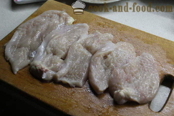 Házi csirke roll parajjal töltött - hogyan lehet tekercsben csirkemell kemencében, a lépésről lépésre recept fotók
