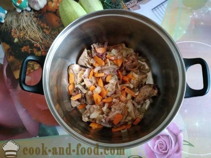 Marhapörkölt burgonyával és cukkini -, hogyan kell főzni egy finom zöldség pörkölt cukkini, lépésről lépésre recept fotók