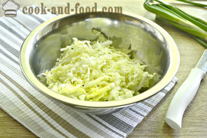 Majonéz saláta kínai kel és kolbász - Hogyan készítsünk saláta kínai kel tojással, lépésről lépésre recept fotók