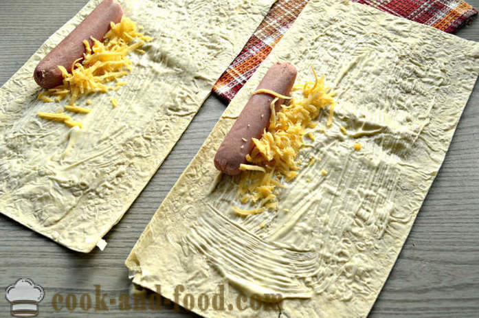 Kolbász pitában sajttal és majonézzel - hogyan lehet kolbászt pita, lépésről lépésre recept fotók