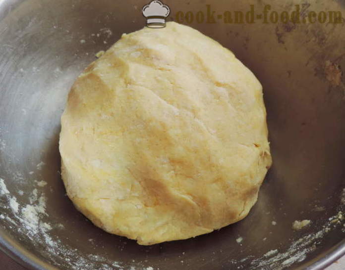 Az omlós élesztős tészta a pie, piték, sütemények vagy bagel - hogyan lehet homok-élesztős tészta, egy lépésről lépésre recept fotók