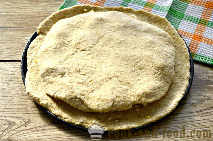 Pie teljes kiőrlésű gabona csirke és a rizs -, hogyan kell főzni egy csirke pite a sütőben, a lépésről lépésre recept fotók