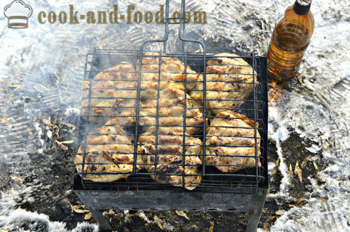 Finom grill csirkecomb a grill faszén -, hogyan kell főzni grill csirke a grill a grill, a lépésről lépésre recept fotók