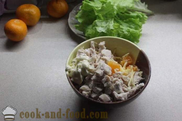 Szilveszteri saláta csirkemellel és mandarin -, hogyan kell elkészíteni egy saláta csirkével és a mandarin, a lépésről lépésre recept fotók