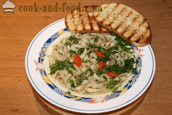 Csirke tészta leves otthon -, hogyan kell főzni leves házi tésztával, lépésről lépésre recept fotók