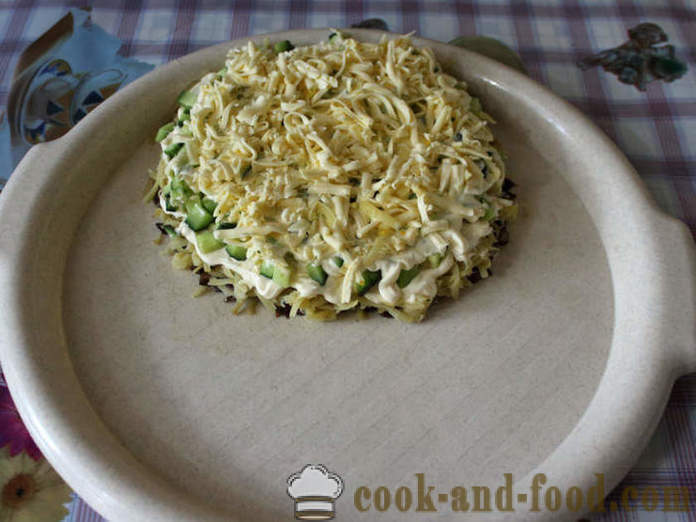 Egyszerű gomba saláta gombával és sajttal - hogyan kell elkészíteni a saláta, gomba, lépésről lépésre recept fotók