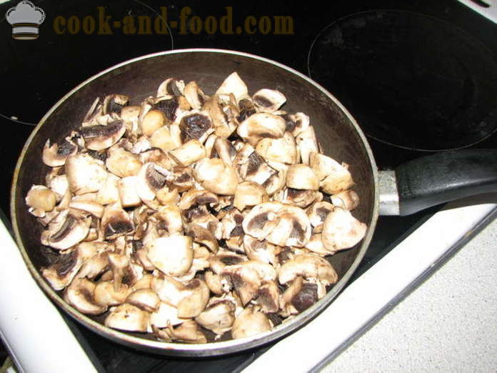 Rántott gomba tejfölös hagymát -, hogyan kell főzni sült gombát egy serpenyőben, egy lépésről lépésre recept fotók