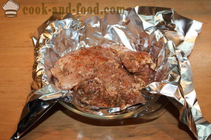 Sertés fóliában, kemencében sült gránátalma mártással - hogyan kell sütni sertéshús volt zamatos, egy lépésről lépésre recept fotók