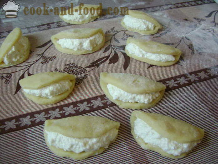 Sochniki sajttal omlós tészta -, hogyan kell főzni sochniki sajttal otthon, lépésről lépésre recept fotók