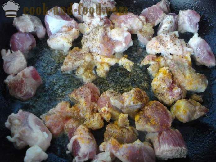 Növényi pörkölt hús és a burgonya és a káposzta -, hogyan kell főzni a növényi pörkölt hús és zöldség, a lépésről lépésre recept fotók