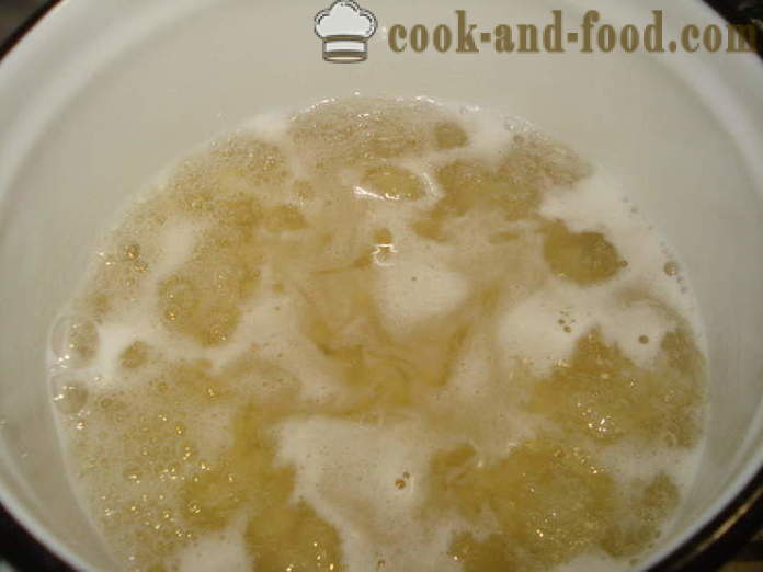 Hogyan kell főzni a tésztát a serpenyőbe, hogy ne ragadjon össze, lépésről lépésre recept fotók