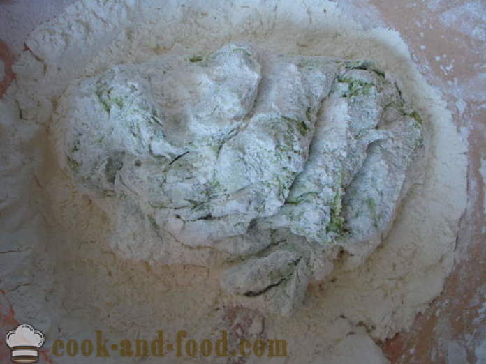 Tésztát gombóc párolva a joghurtot és a spenót - hogyan kell elkészíteni a tésztát gombóc párolva, egy lépésről lépésre recept fotók