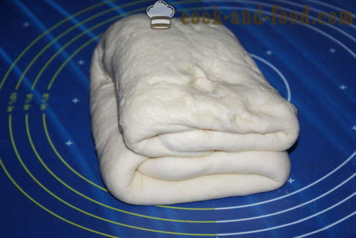Édes kelt tészta, hogy puff puffmaffinov - hogyan lehet egy pelyhes élesztő tésztát zsemlét, recept fotó