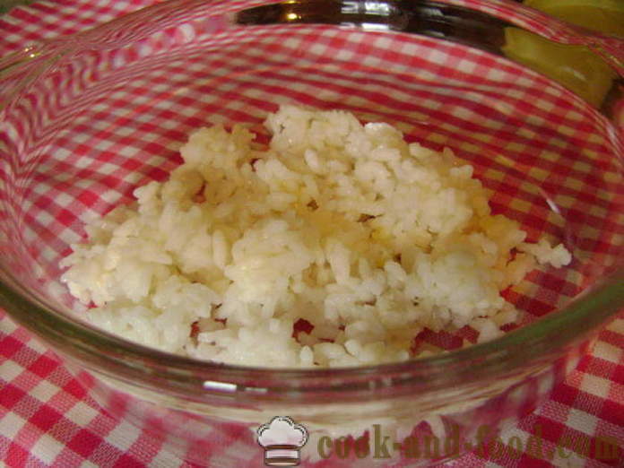 Egyszerű hal saláta rizzsel és a tojás -, hogyan kell főzni hal saláta rizzsel, lépésről lépésre recept fotók