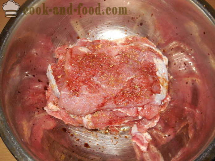 Hús tekercsek töltött a sütőben - hogyan kell főzni hús tekercseket nyársat, lépésről lépésre recept fotók