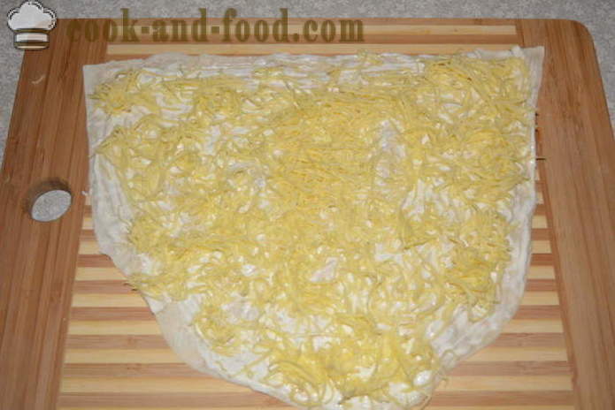 Egy egyszerű tekercs pita kenyér sprotni, sajt és tojás -, hogyan kell főzni egy vekni pita kenyér sprotni, lépésről lépésre recept fotók