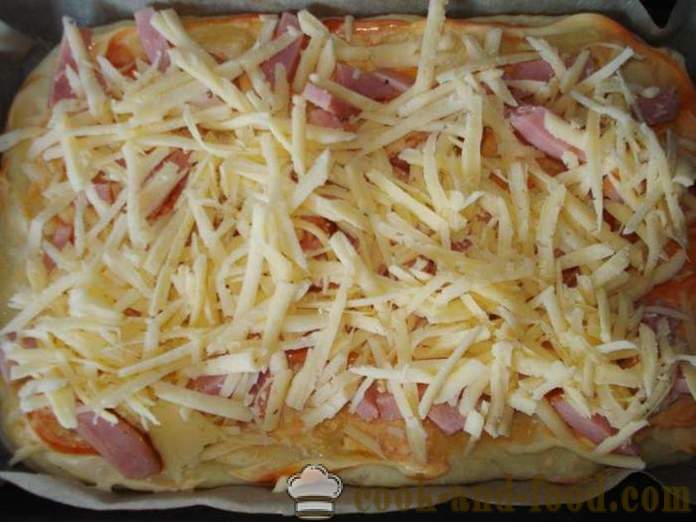 Házi pizza kolbásszal és sajttal kemencében - hogyan lehet pizza otthon, lépésről lépésre recept fotók