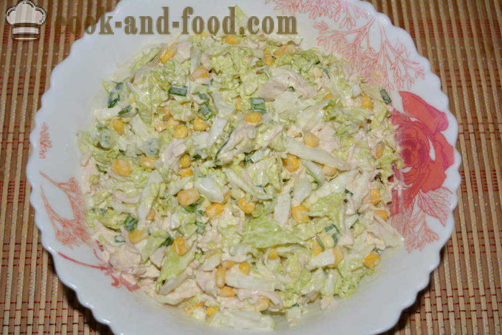 Egy egyszerű saláta kínai kel, a csirke és a kukorica -, hogyan kell elkészíteni a saláta kínai kel csirkemellel, lépésről lépésre recept fotók