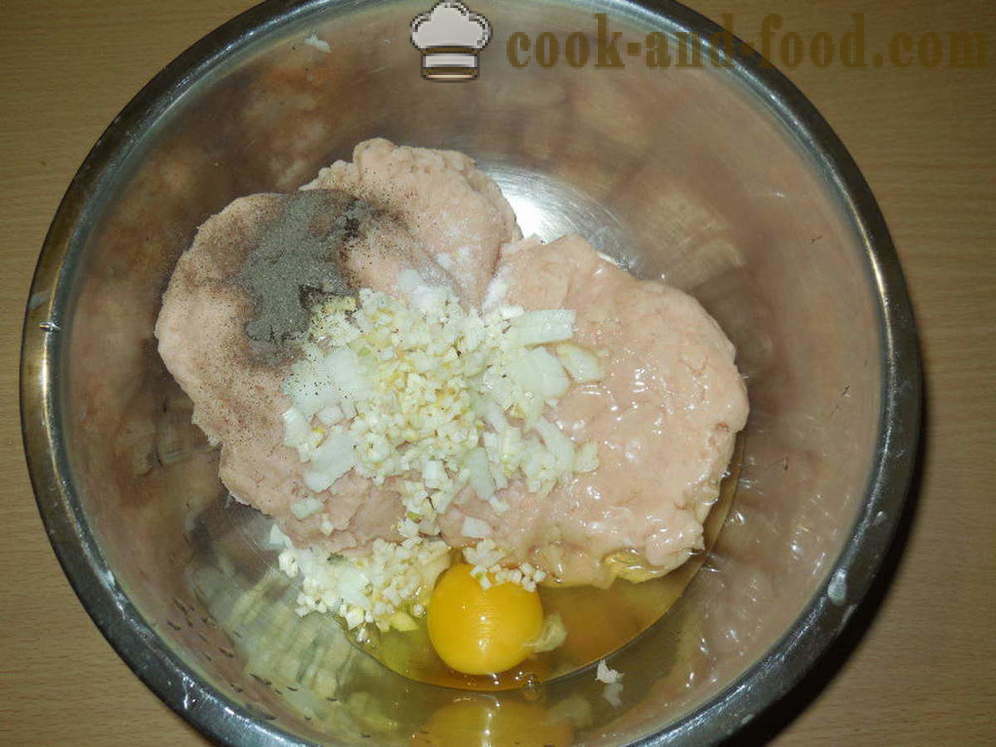 Gőz göngyölt hús fürjtojással - hogyan kell főzni fasírt tojással egy pár, egy lépésről lépésre recept fotók