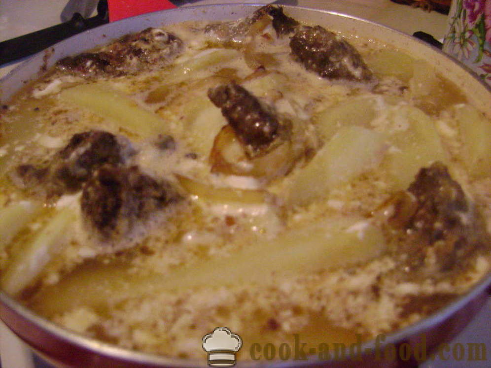 Burgonya pörkölt marhamáj - hogyan kell főzni egy pörkölt burgonya májjal egy serpenyőben, egy lépésről lépésre recept fotók