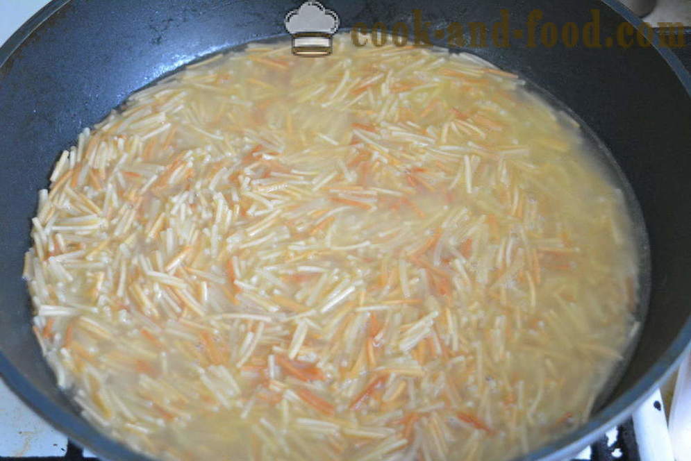 Sült tészta egy serpenyőben -, hogyan kell főzni sült metélt-pókháló leeresztése nélkül a víz, lépésről lépésre recept fotók