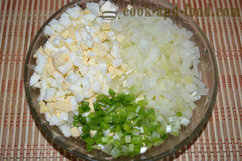 Hagyma saláta hagyma tojással és majonézzel - hogyan kell főzni a hagyma saláta, lépésről lépésre recept fotók