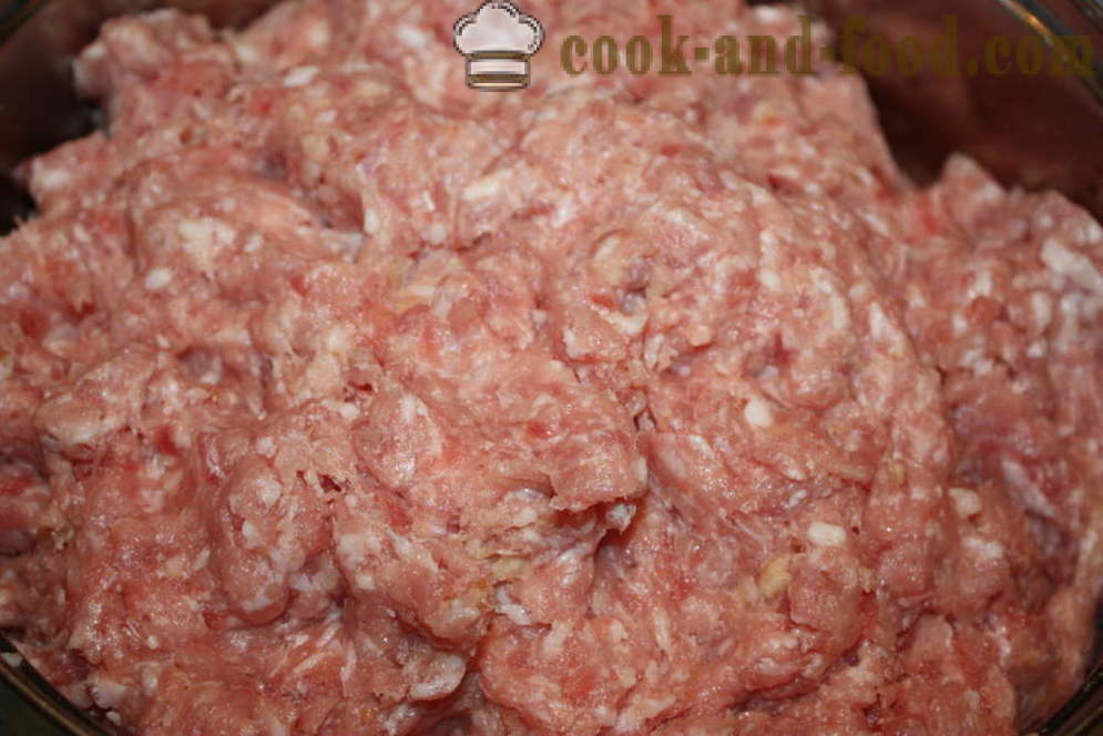 Hús sajttorta gombával és sajttal - hogyan kell főzni hús túrótorta gombák a sütő, a lépésről lépésre recept fotók