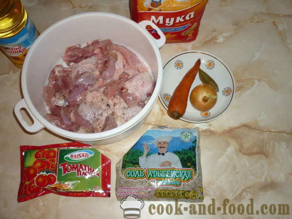 Párolt csirke paradicsomos mártással - mind finom konyhakész csirke pörköltet, lépésről lépésre recept fotók
