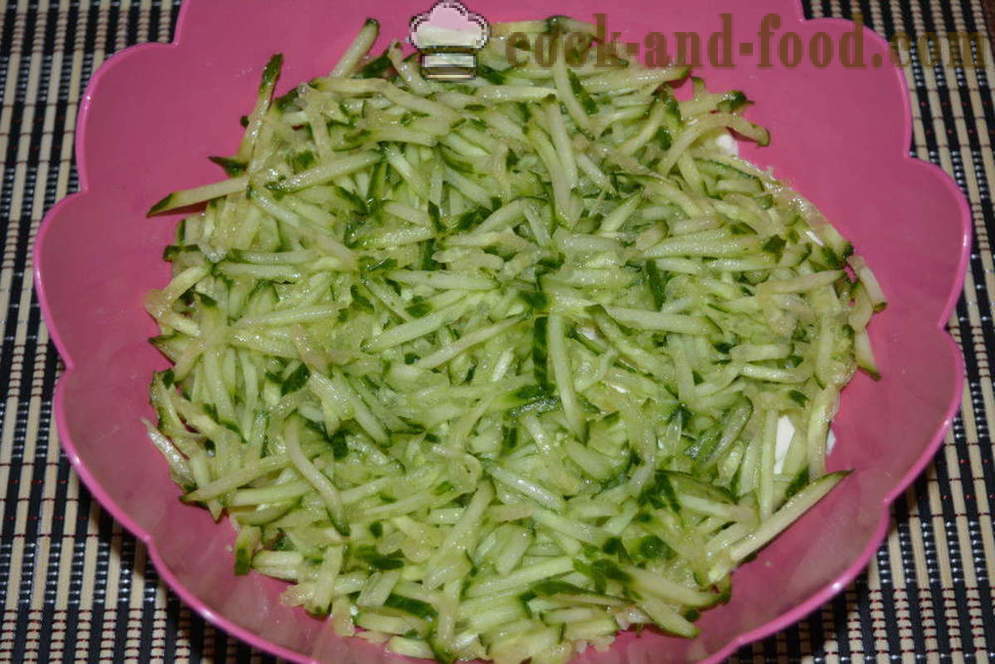 Rakott saláta csirkével és gombával -, hogyan kell főzni csirke saláta rakott gomba, lépésről lépésre recept fotók