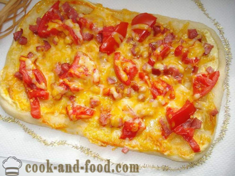 Pizza a kész kelt tésztát a sütőben - hogyan lehet egy pizza kolbásszal otthon, lépésről lépésre recept fotók