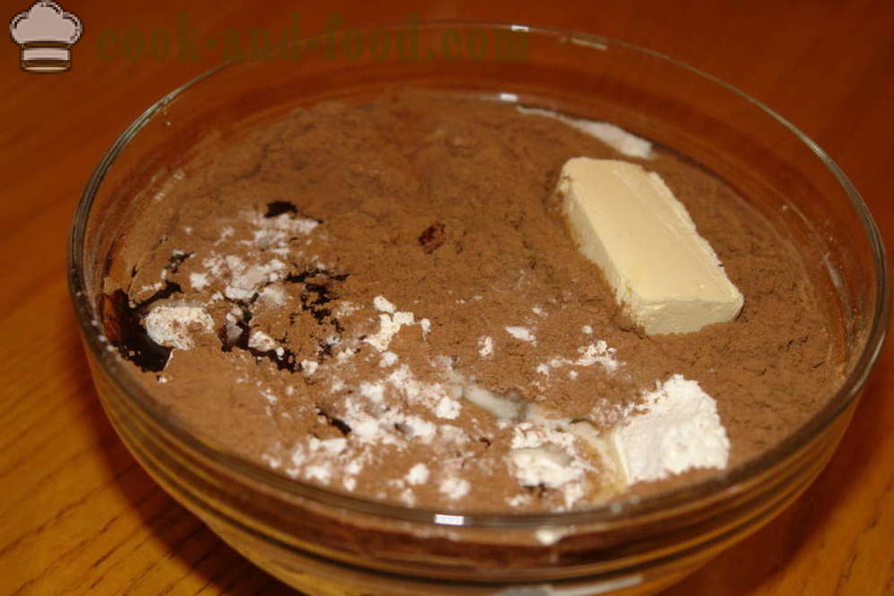 A finom csokoládés piskóta tejföl -, hogyan lehet a csokoládé torta, lépésről lépésre recept fotók