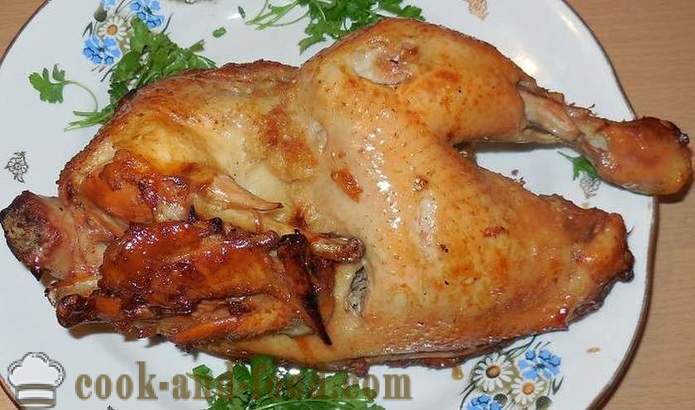 Csirke sült a hüvely (fél hasított) -, mint egy finom csirke sült a kemencében, a sült csirke recept lépésenként, fotókkal