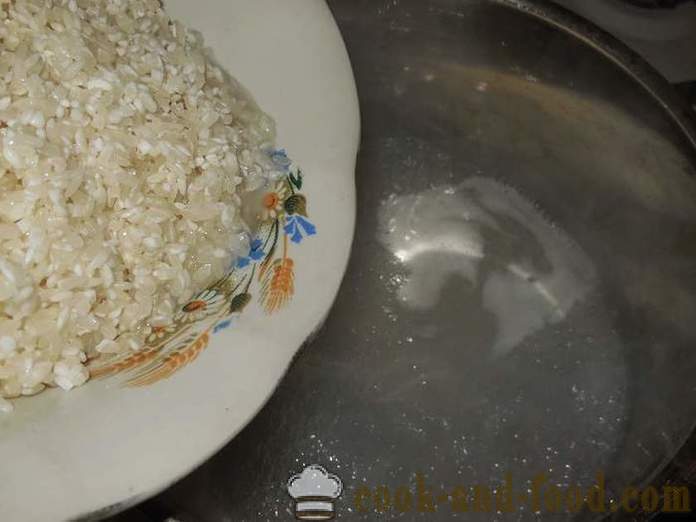 Főzni rizs kása a víz egy köret - egy recept egy fotó