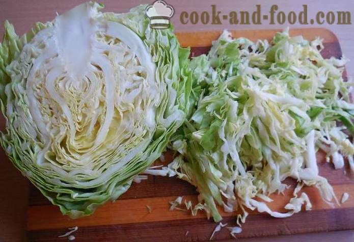 Egyszerű és finom tavaszi saláta káposzta, retek és uborka, majonéz nélkül - hogyan lehet egy tavaszi saláta egy lépésről lépésre recept fotók
