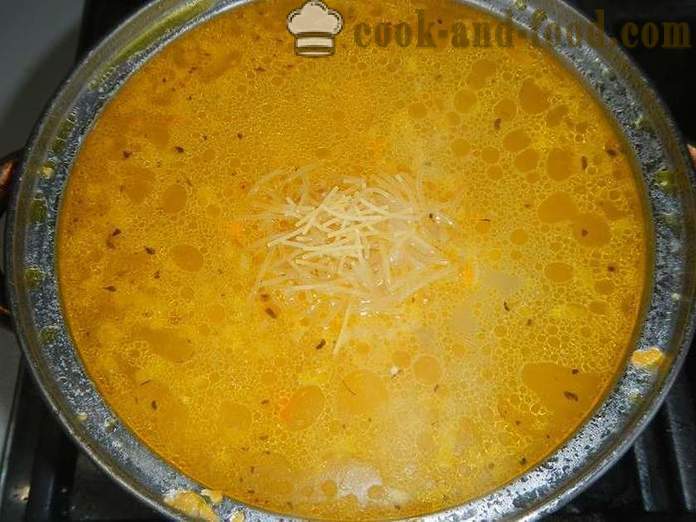 Finom leves húsgombóccal és tészta - lépésről lépésre recept fotókkal, hogyan kell főzni leves húsgombóccal