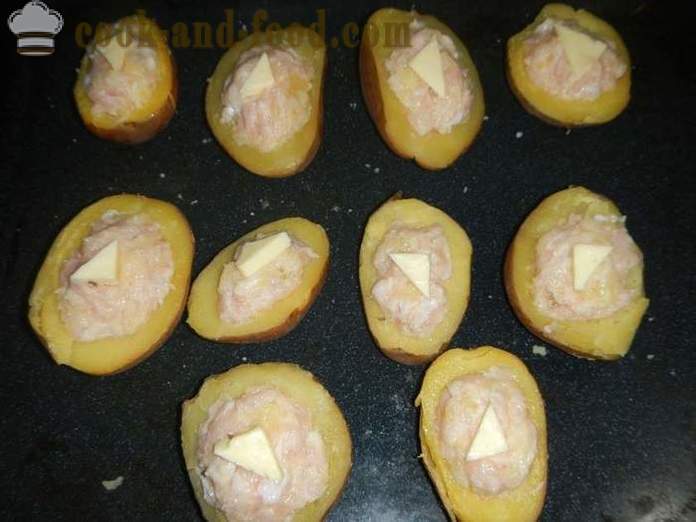 Sült krumpli darált hússal és sajttal - mint sült krumpli a sütőben, a recept lépésről lépésre fotókkal.