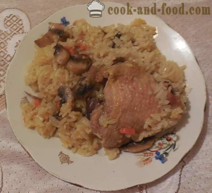 Rizs csirkével és gombával, multivarka vagy hogyan kell főzni rizottó multivarka, lépésről lépésre recept fotókkal.