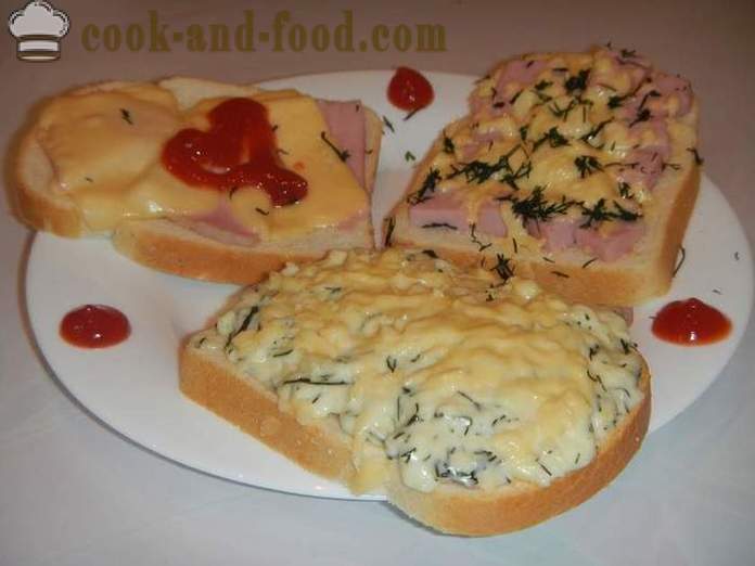 Egyszerű receptek meleg szendvicsek sajttal és kolbásszal sietve