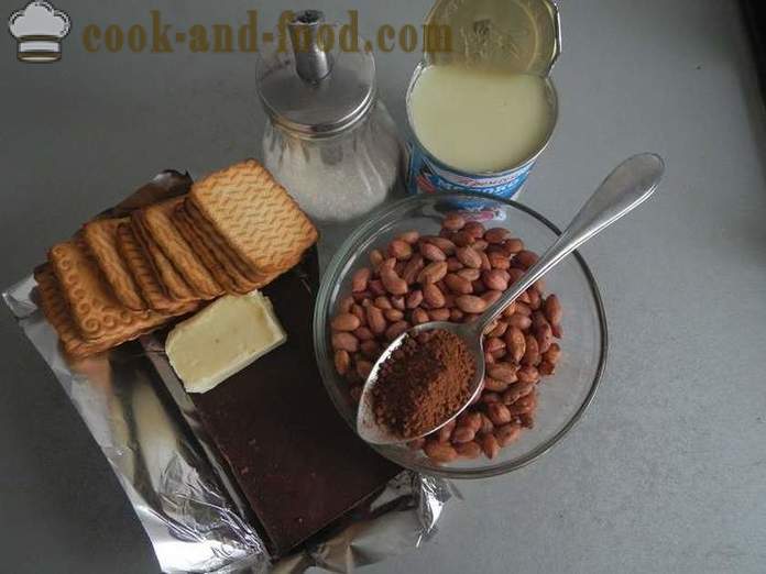 Házi csokoládé kolbász keksz sűrített tejjel és dió, tojás mentes - lépésről lépésre recept a csokoládé szalámi, fényképpel.