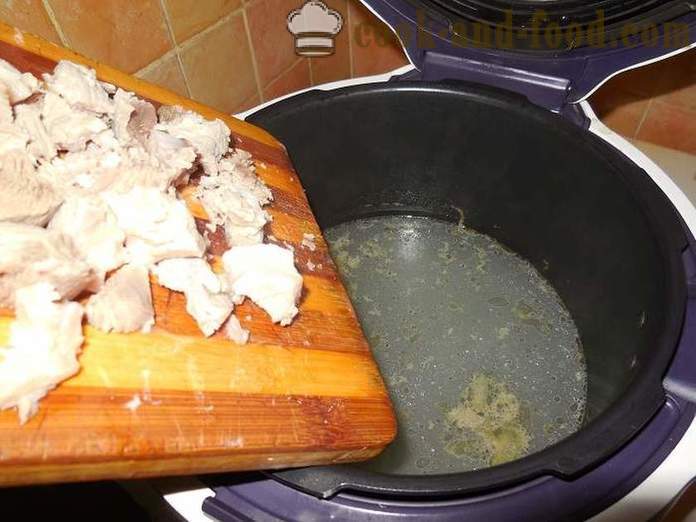 Zöld leves sóska a multivarka, hogyan kell főzni a zöld levest multivarka, lépésről lépésre recept fotókkal.