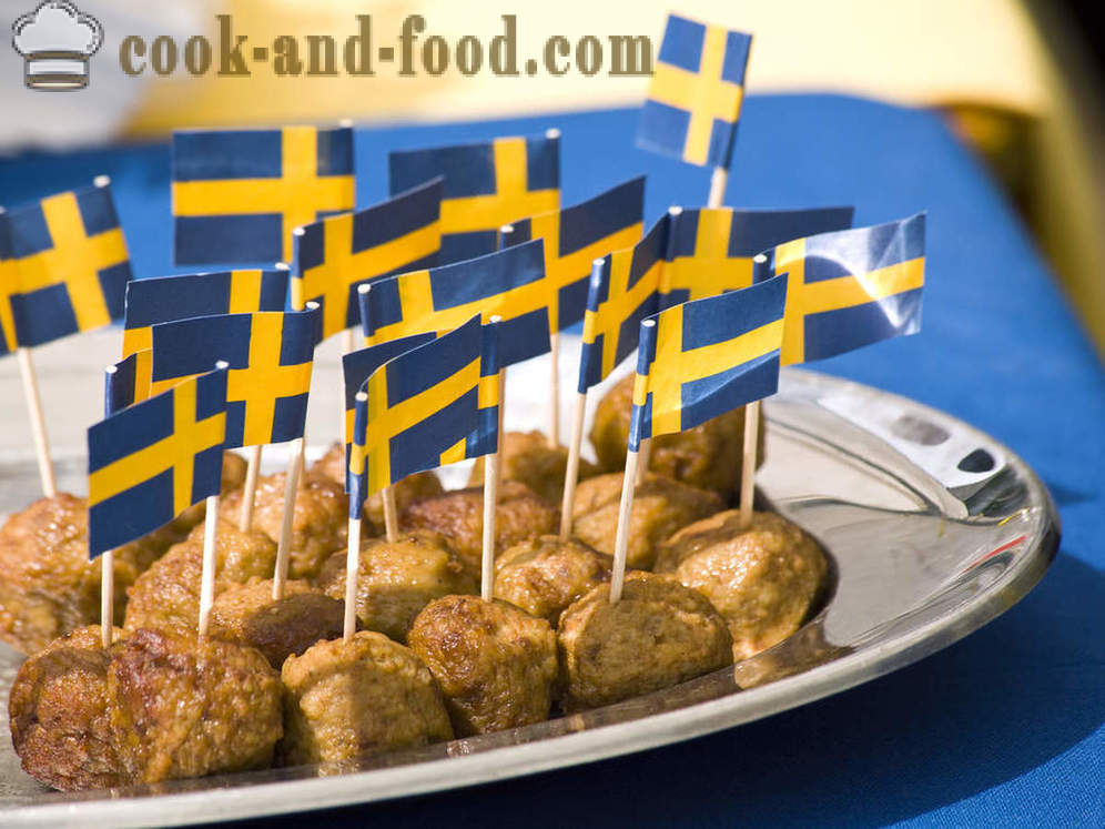 Svédország: Karlsson kedvenc húsgombóccal és édes borsó leves - videó receptek otthon
